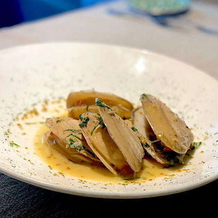 TABLE_Dishes_紐西蘭衝浪 Tua Tua Clams.jpg